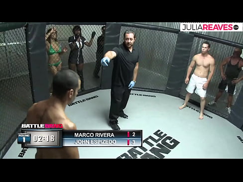 ❤️ Ultimate Fighter ቀለበቱ ውስጥ ከተጣላ በኋላ አንዲት ቁጥር ሴትን ትበዳለች። ❤️❌  በፖርኖ %am.thebestfetishsites.ru ☑